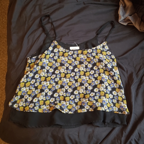 Flowy Crop Spaghetti Strap Top - L - Picture 3 of 4